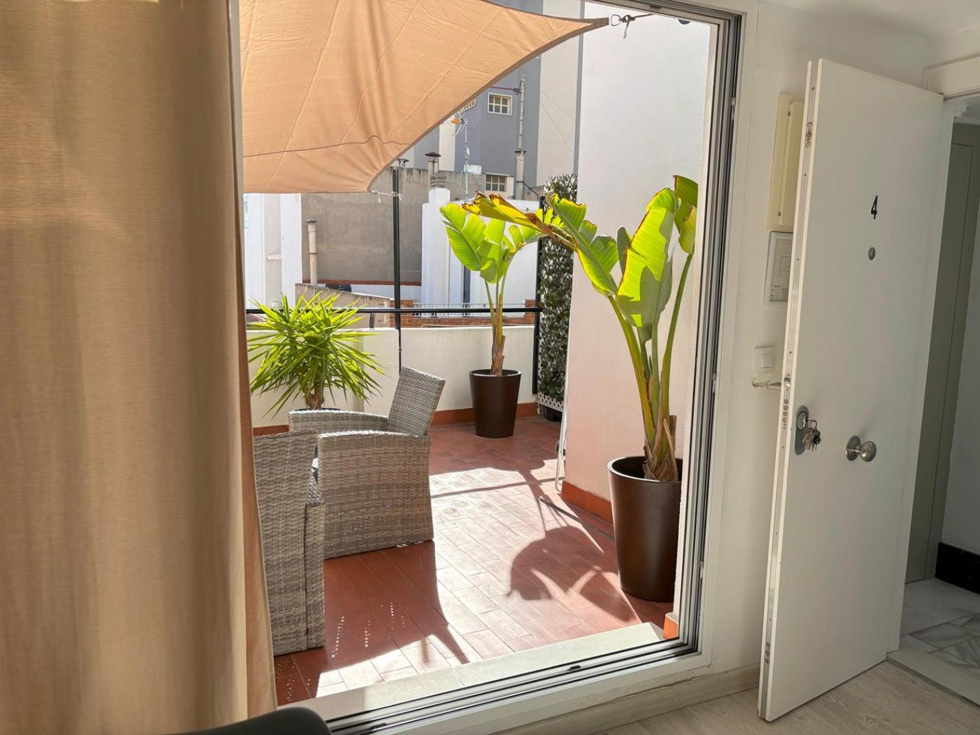 Very Beautiful Penthouse In The Heart Of Alicante Exterior photo